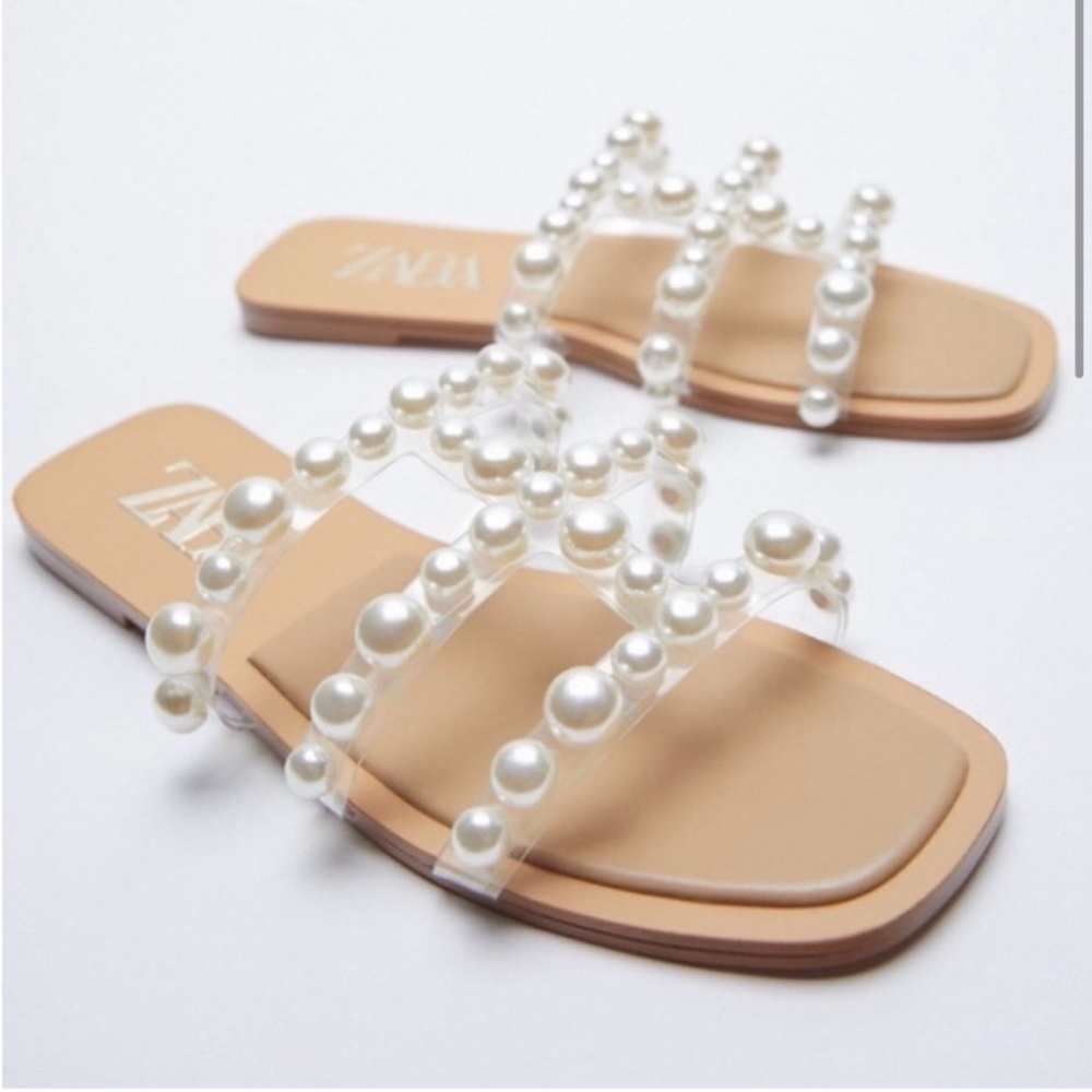 Great condition Zara Slide Sandals with Pearl detailing size 38 (7/7.5)